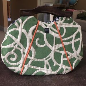 1154 lill studio purse, reversible, wooden handles, 13x8”